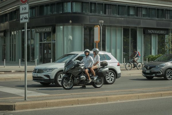 Chauffeur de voiture de luxe : voyagez avec élégance et confort